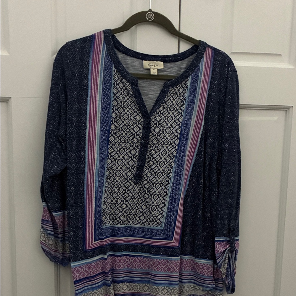 Style and Co Navy and Pink Geometric Tunic